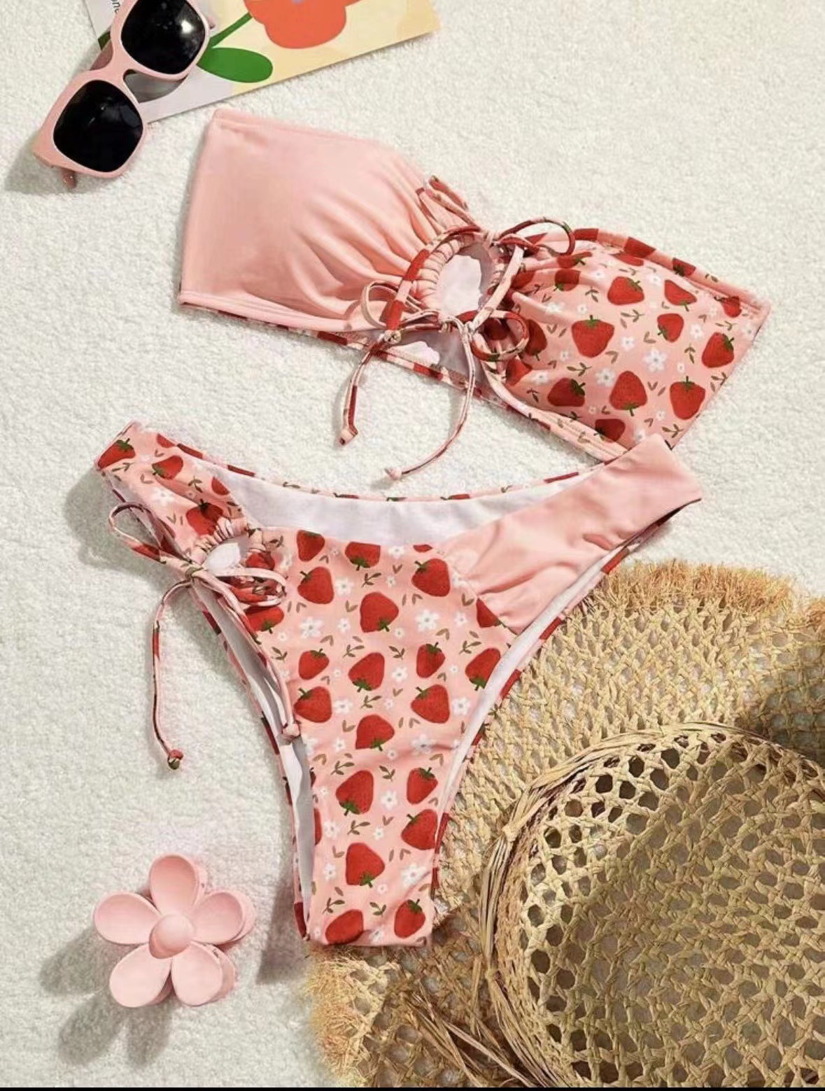 Bikini Set With Strawberry Print For Women's Beach And Pool Wear_voghion.com