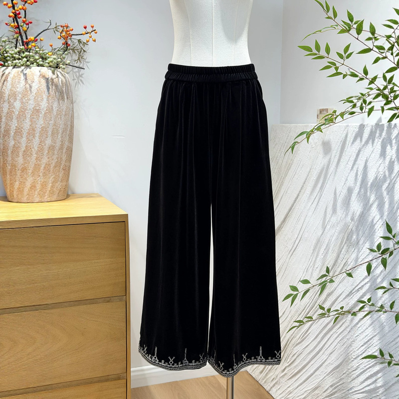 Black velvet wide-leg pants for women, 2026 autumn and winter new style, high-waisted, loose, vintage, with embroidered edges, straight-leg casual long pants Black velvet wide-leg pants for women, 2026 autumn and winter new style, high-waisted, loose, vintage, with embroidered edges, straight-leg casual long pants