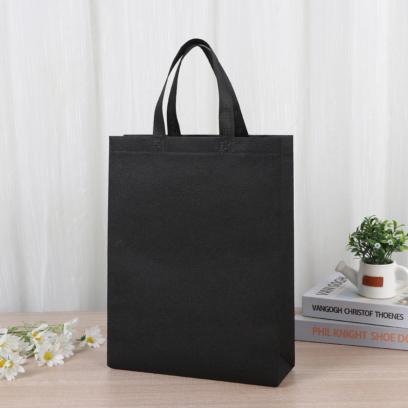 Bolsa de mano no tejida de color vertical en stock para aumentar el embalaje de regalo en blanco imprimible logotipo bolsas no tejidas