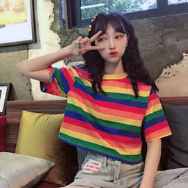 2021彩虹条纹t恤女夏季宽松泫雅风露脐短袖款bm短款设计感上衣潮
