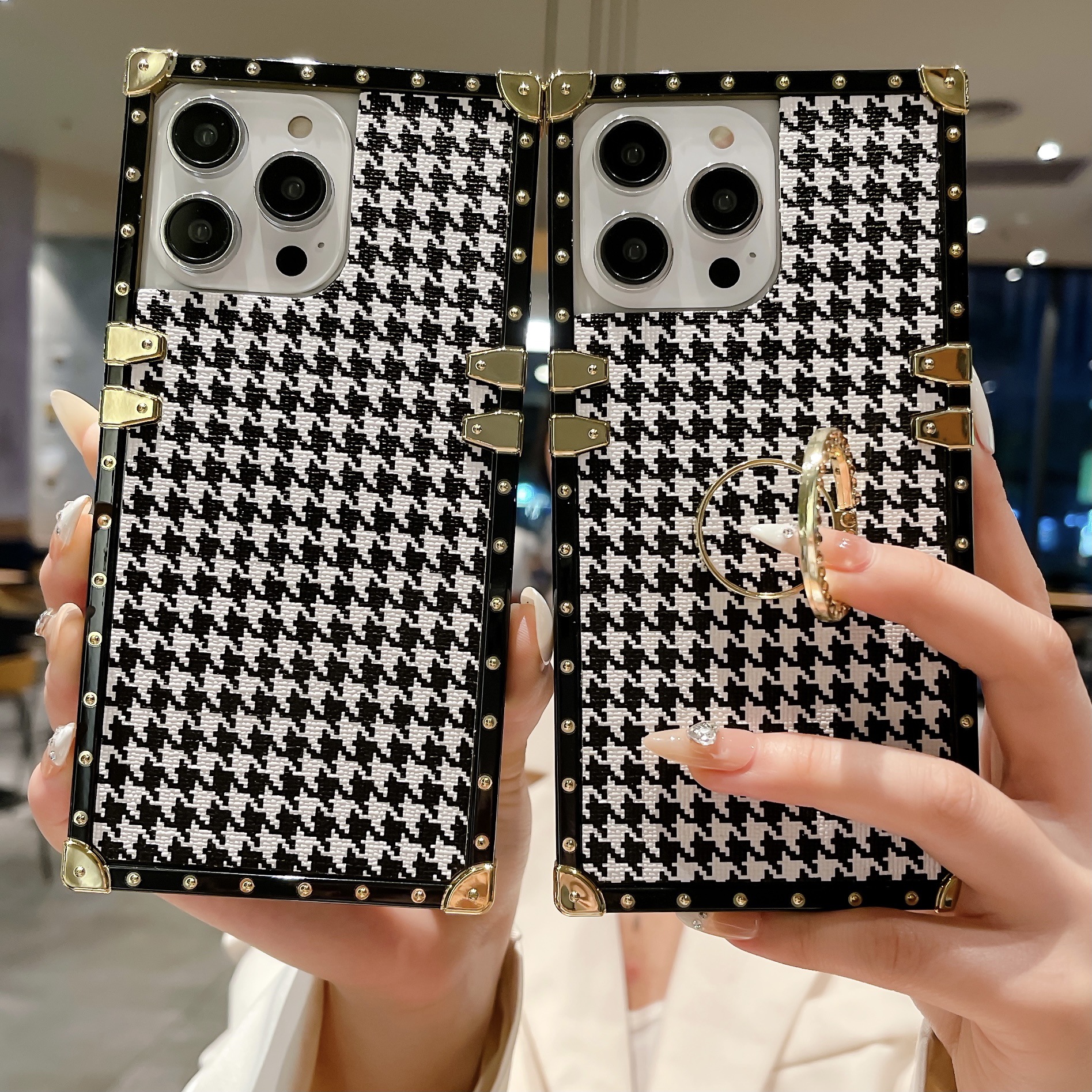 Popular Foreign Trade Product Suitable for iPhone 17 Pro, Apple 16 Trendy Brand Houndstooth Pattern Samsung S25 Stand Anti-Drop Phone Case