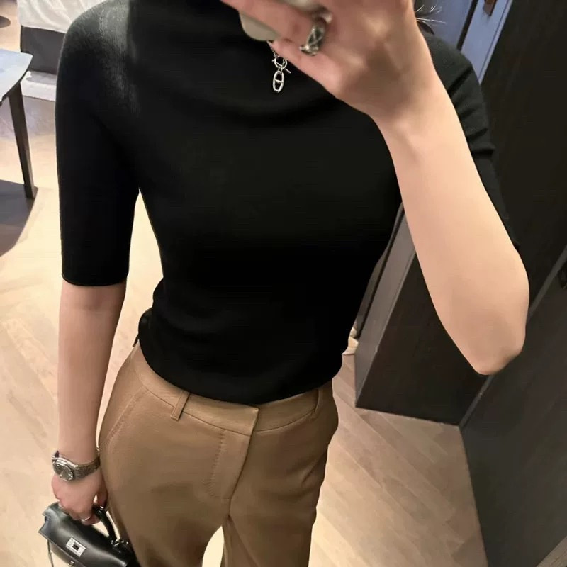 女式精纺羊毛半高领套头打底衫修身显瘦气质薄款五分袖针织内搭潮