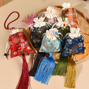 Dragon Boat Festival Sachet Tassel Embroidery Antique Palace Sachet Car Aromatherapy Bag Hanfu Carry-on Accessories Brocade Sachet