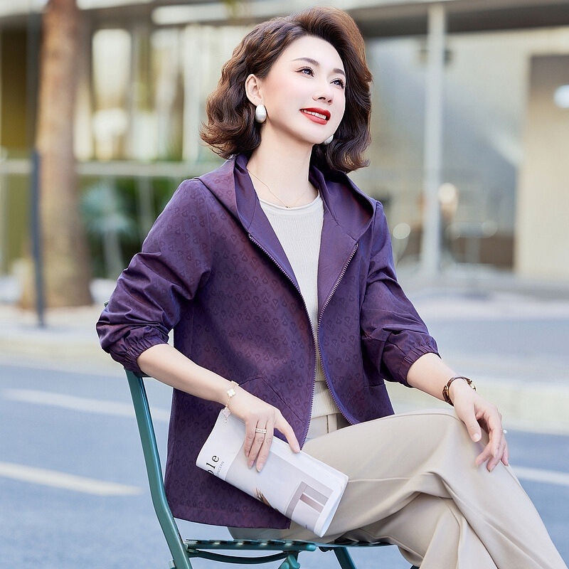 2025新款春秋女士夹克外套时尚洋气中老年妈妈装休闲连帽风衣外套|undefined