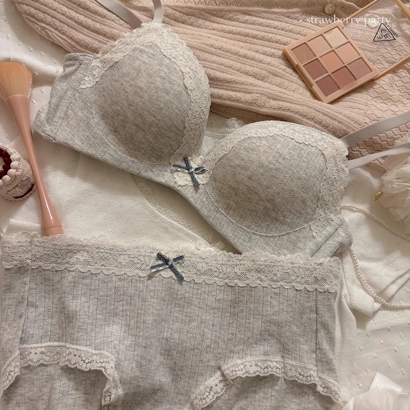 胸が小さい女性向けの甘くて爽やかな花柄の下着、ワイヤーなしのプッシュアップ、副乳を引き締める、快適なレースのシームレスブラ|undefined
