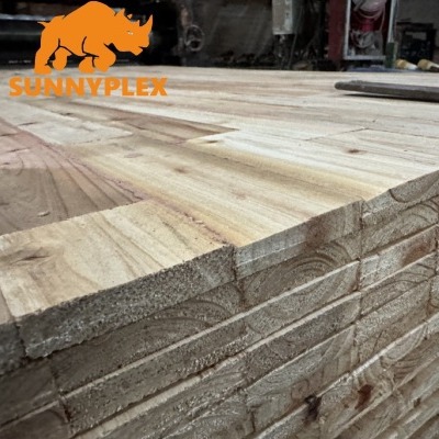 Suministro al por mayor de fabricantes de madera para exteriores de construcción, tablero multicapa impermeable, sin pegamento, sin grietas, piso de madera contrachapada