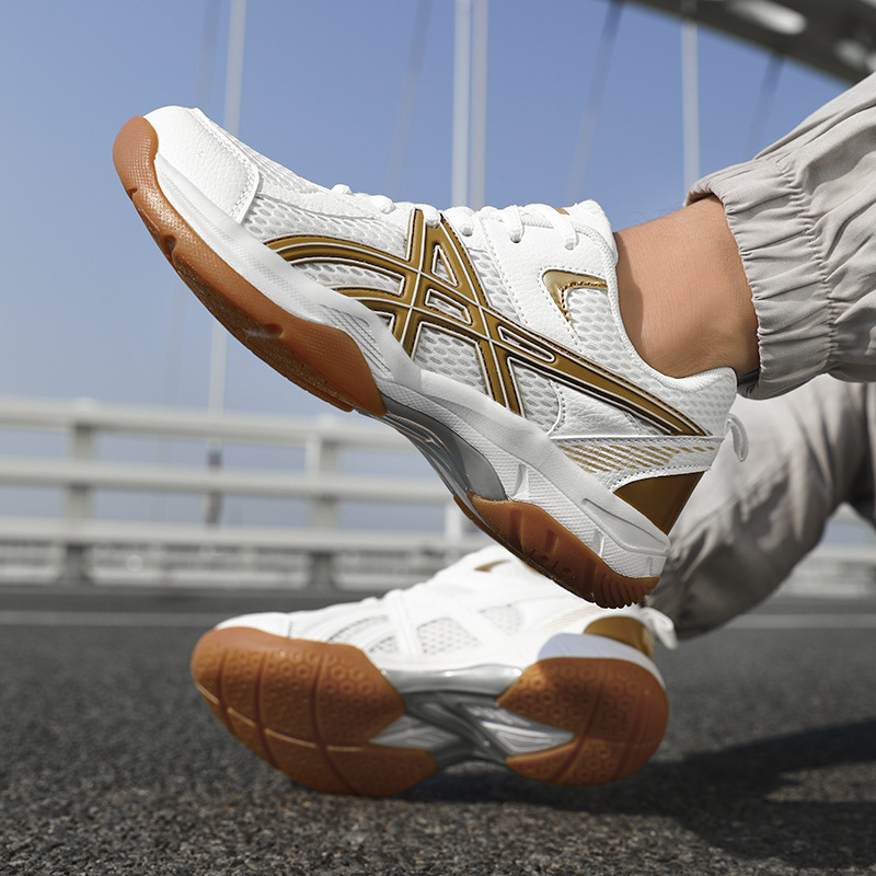 Nuevos zapatos transfronterizos de bádminton de malla transpirable de verano para hombres y mujeres, zapatos deportivos de carrera nocturna juvenil