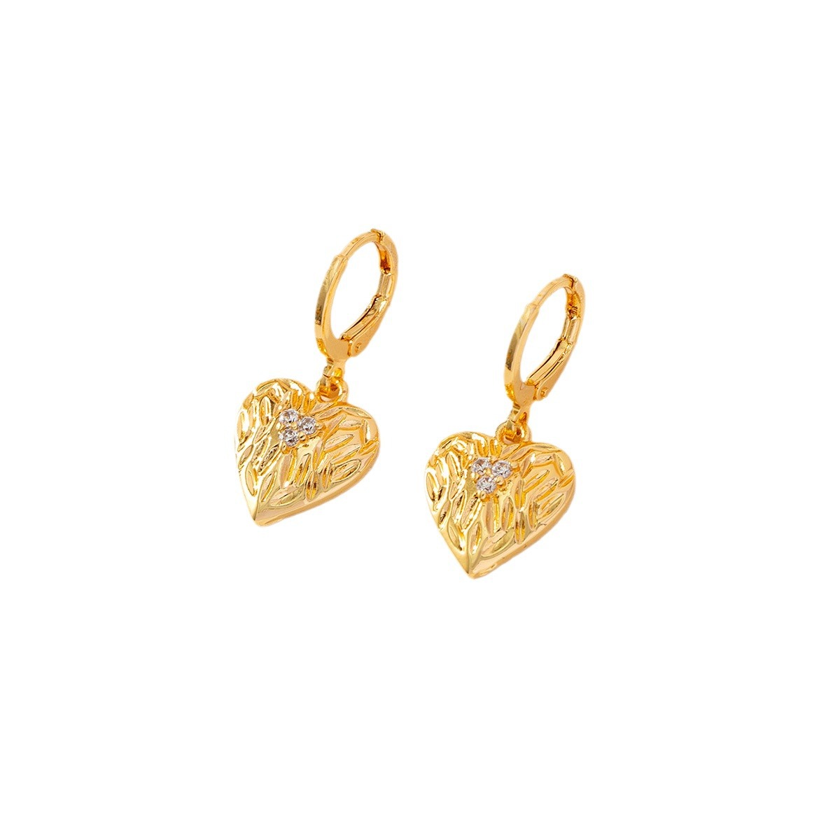 Asia y Europa nuevos pendientes de corazón de melocotón micro incrustados con orejetos de zirconio estilo individual simple universal amor orejetas para mujeres