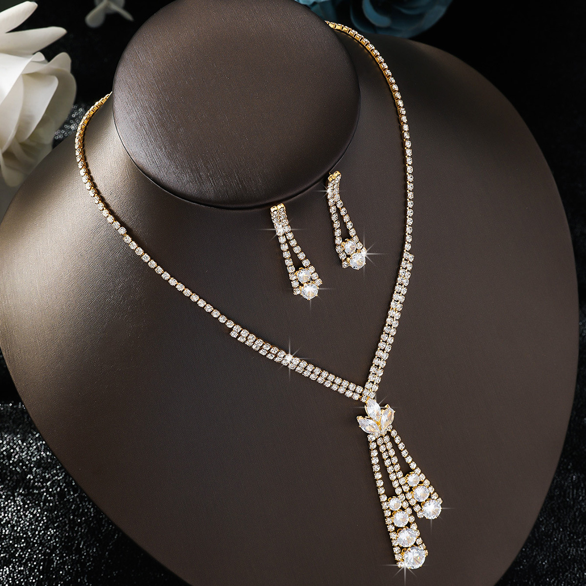 Flores europeas y estadounidenses llenas de diamantes collares de zirconio lujosos joyas de novia joyas de boda joyas de fiesta accesorios para mujeres image 4