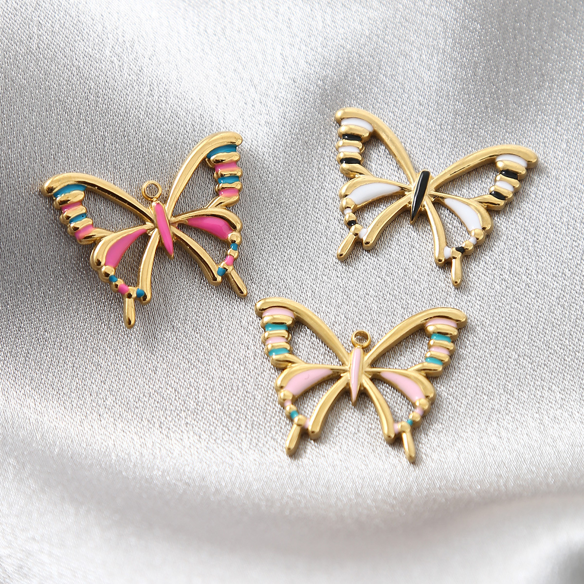 3g Weight 20 * 25mm 304 Stainless Steel Butterfly Pendant Jewelry Accessories