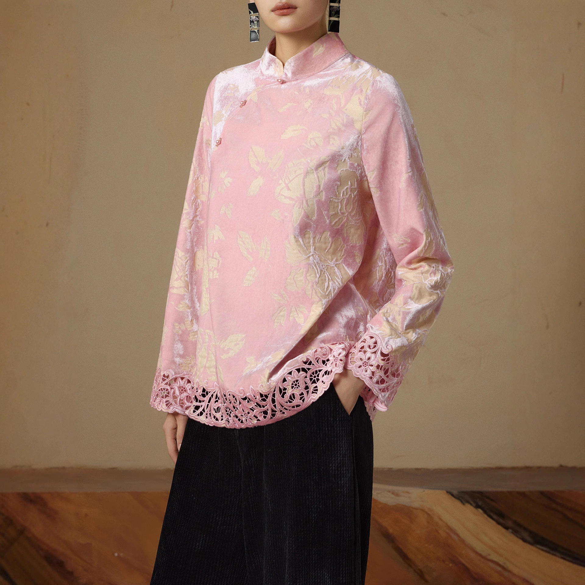 新中式立领侧襟人丝烧花丝绒上衣女2025冬季新款国风复古衬衫小衫