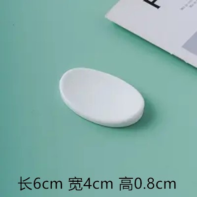 箸の陶磁器の棚のスプーンはホテルの置物の両用を頼みます。|undefined