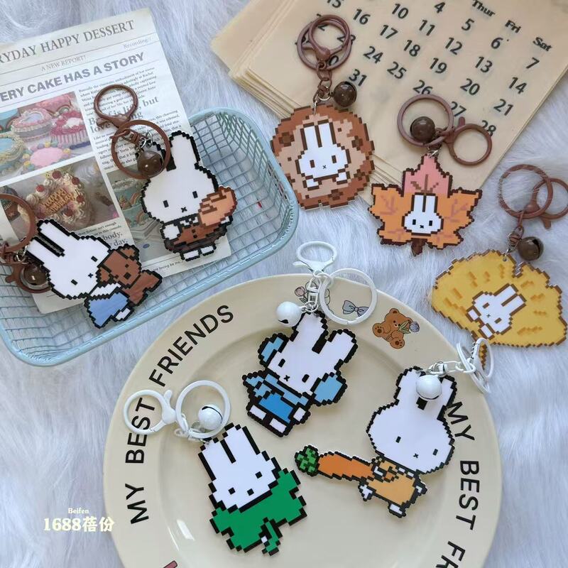 Autumn and Winter Retro Cute Pixel Bunny Keychain Pendant Decorative Bag Pendant Cartoon Acrylic Bean Pendant