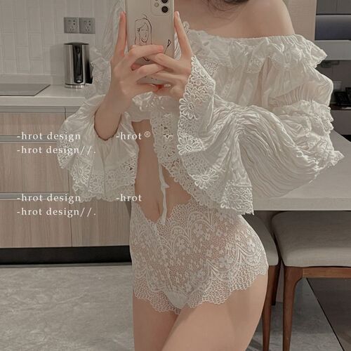 Sexy lace boxer women's underwear, hollow, seamless, ultra-thin, pure lust, hot French mid-waist girl's boxer briefs