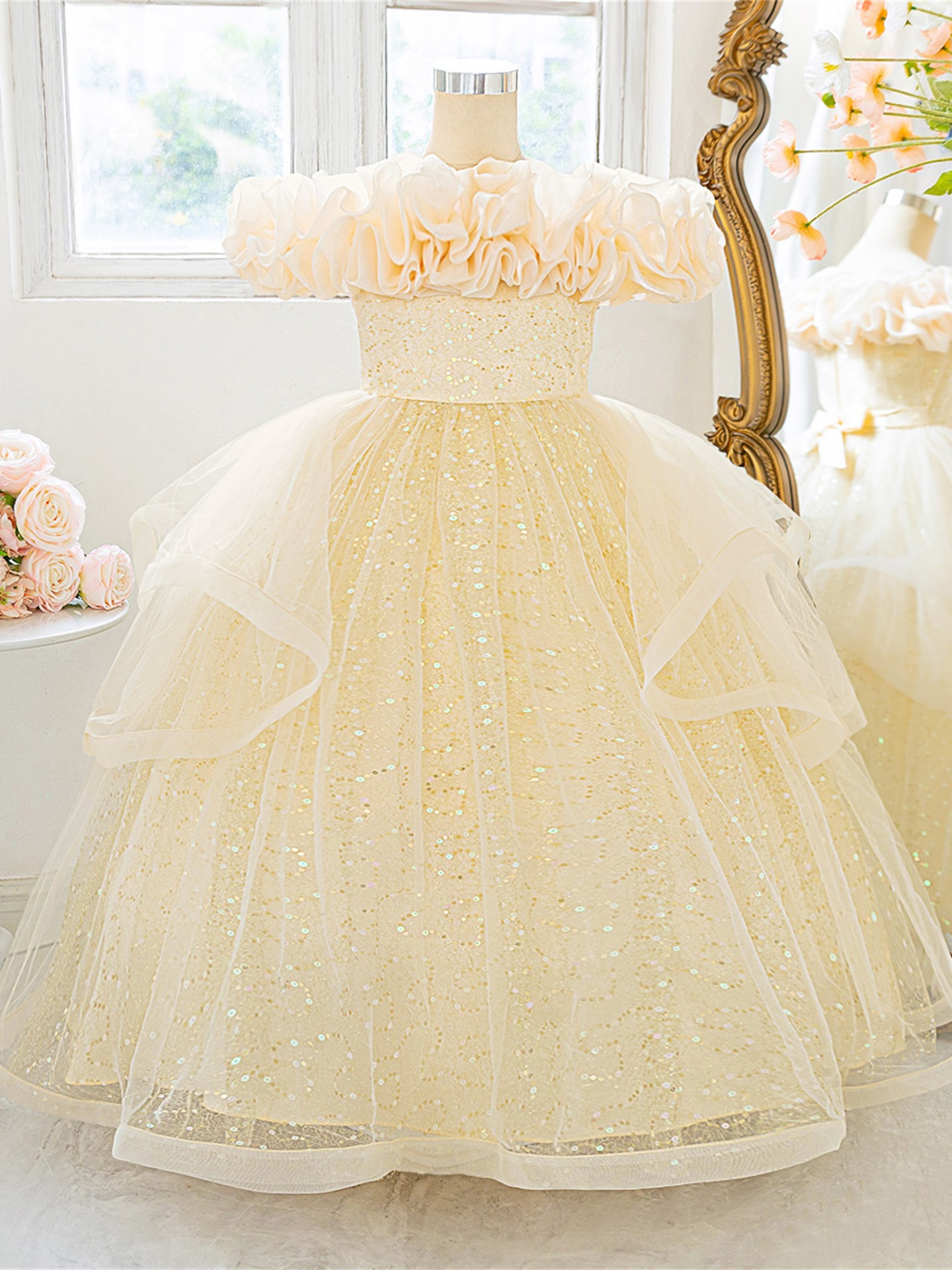 Ropa para niños spot 2025 vestidos para niños europeos y americanos nuevo vestido de princesa de cumpleaños de hilo de red esponjoso vestido de noche para niñas niña niña de las flores