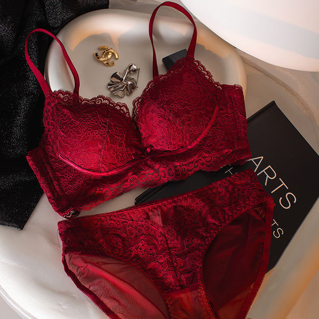 Women's Sexy Lace Red Zodiac Year Underwear Set Small Breast Push up Bra Thick Style