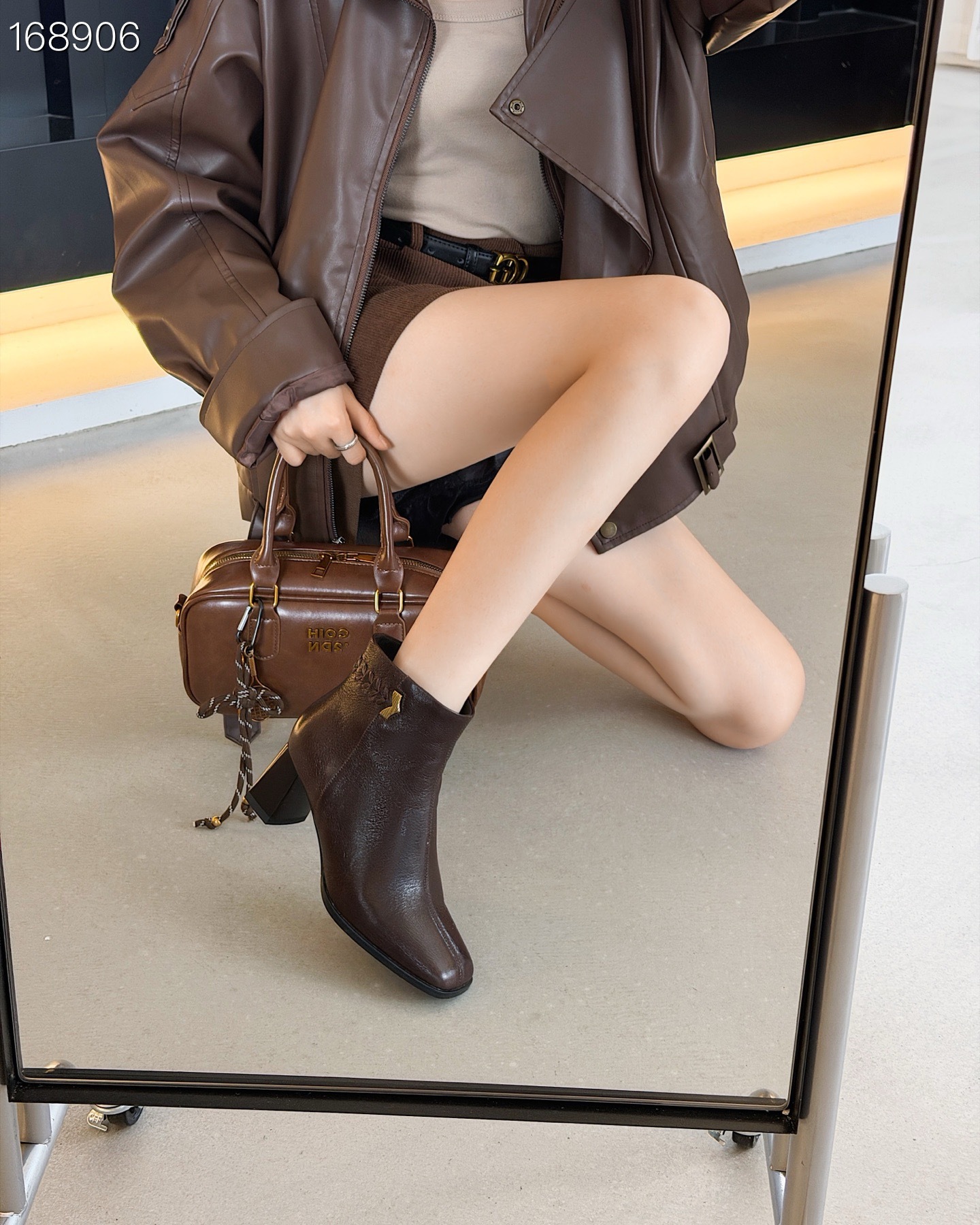 Boot da cừu nữ mũi vuông gót vuông cổ thấp phong cách sang trọng — Màu đen chi tiết 4