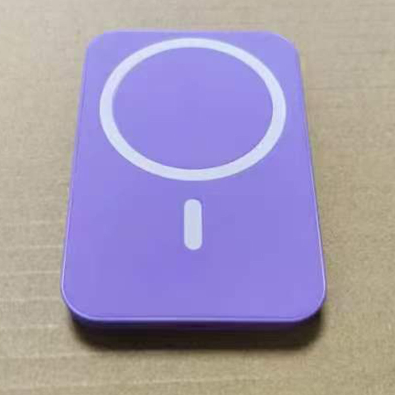 Mini tesoro de carga nueva fuente de alimentación portátil al aire libre de gran capacidad para teléfonos móviles generales 10000 pequeño tesoro de carga