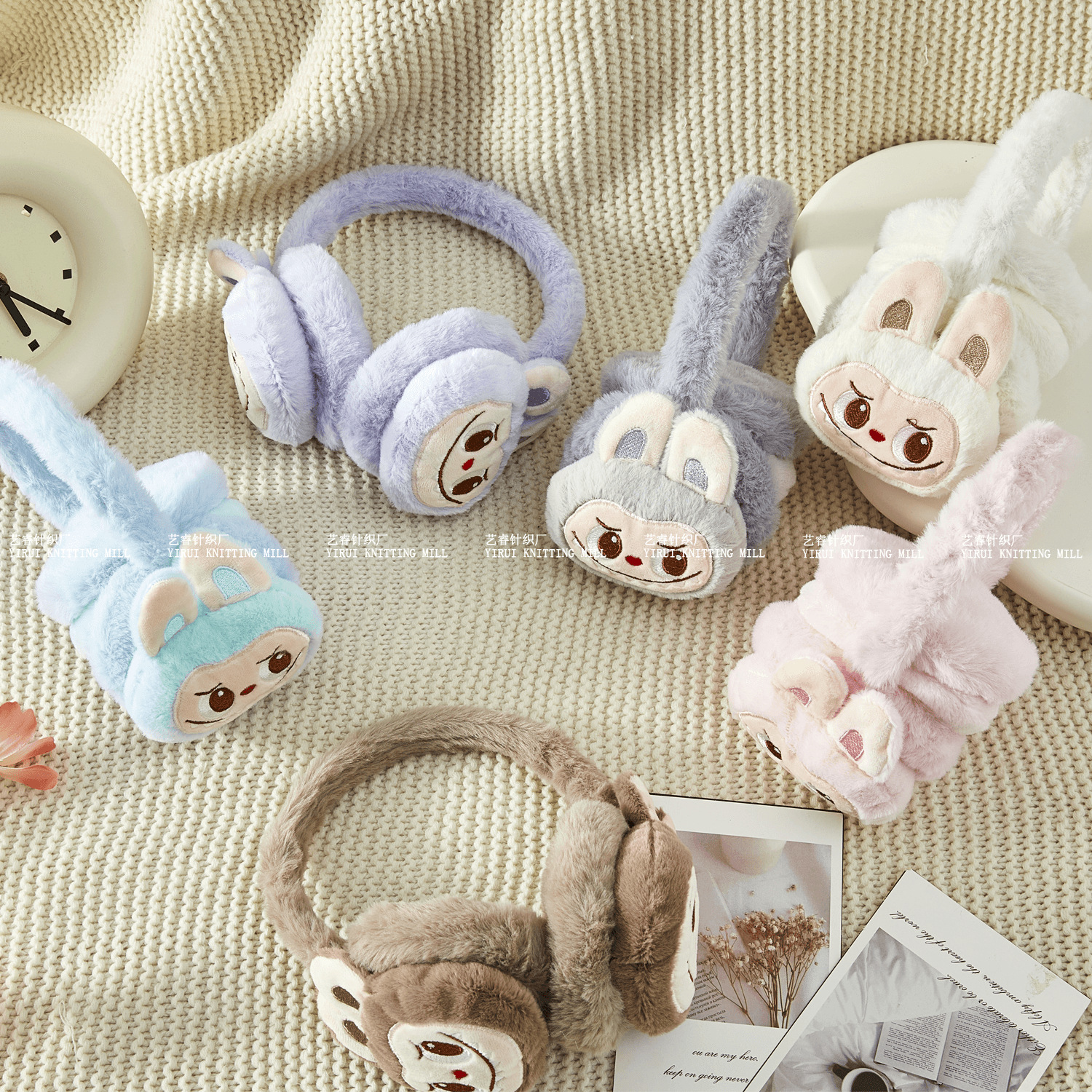 秋冬の新型アニメかわいい布ウサギのぬいぐるみ耳当て学生児童の凍結防止保温耳当て