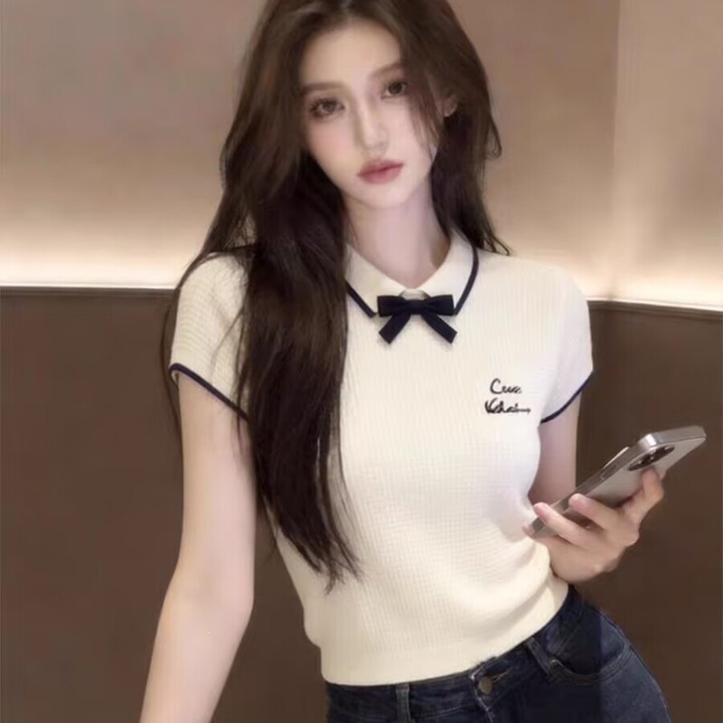 College-style bow-tie collar apricot-colored short-sleeve top for women, summer Korean-style youthful letter-embroidered knitted shirt College-style bow-tie collar apricot-colored short-sleeve top for women, summer Korean-style youthful letter-embroidered knitted shirt