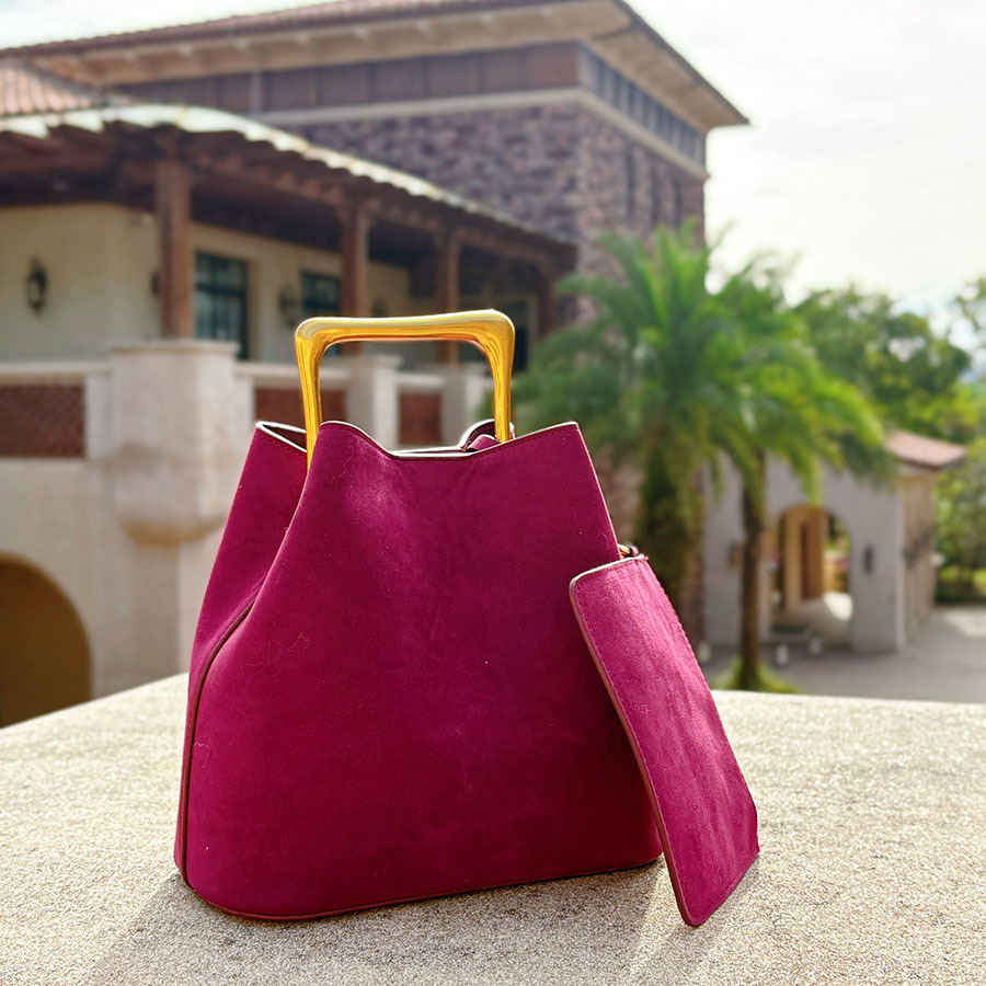 Rosarote Wildleder-Beuteltasche, lässig-schlicht, leicht luxuriös, mit Metallgriff, Damenhandtasche_voghion.com