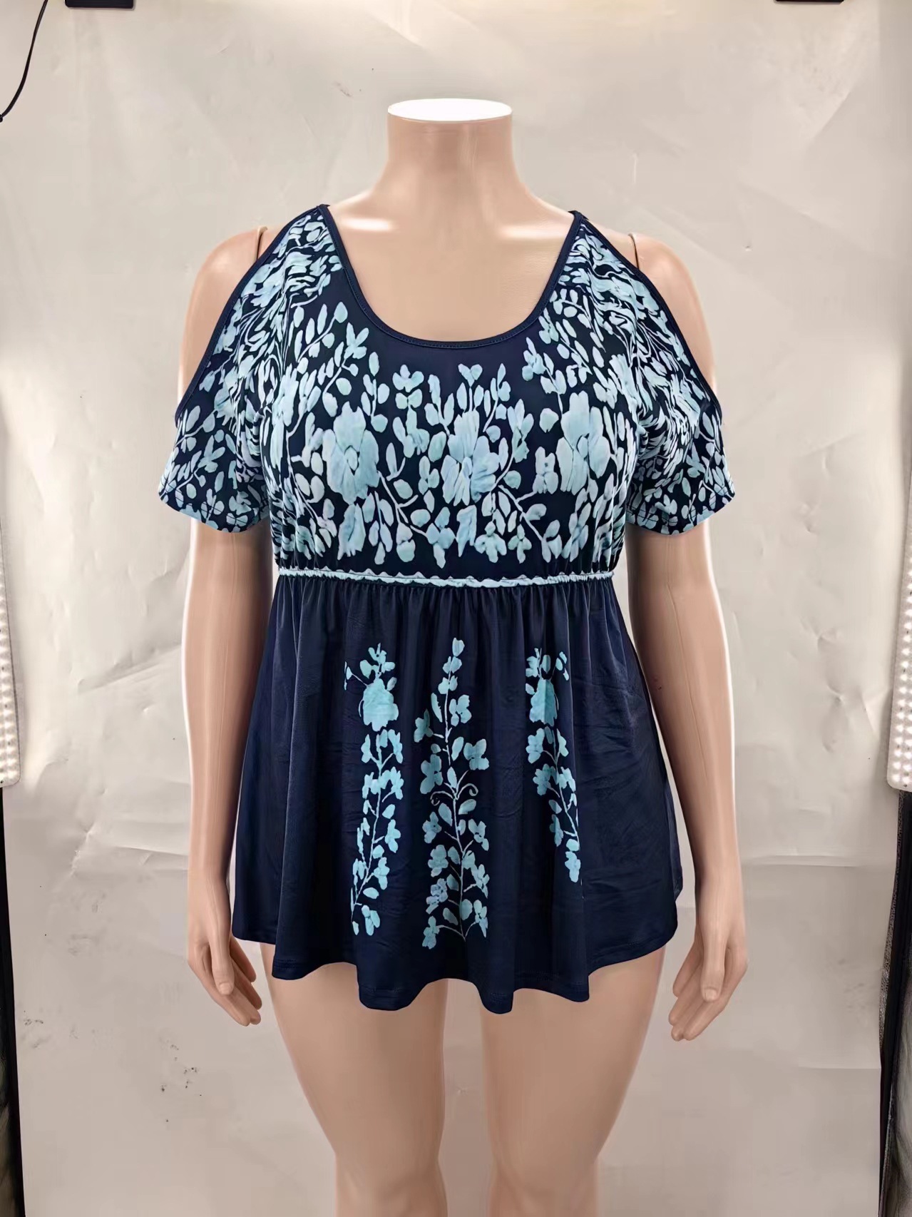 191g Weight Short Sleeve Sleeve Length Raglan Sleeve Sleeve Type Spandex, Polyester Fabric Type Long Top Length T-shirt Tops Type Holiday, Daily Occasion U Neck Neckline Slim Fit Type Printing Pattern Summer, Spring Season Printing Design Vacation, Ethnic Style Style T-shirt Short Sleeve Plus Size Tops Printing Vacation Ethnic Style Printing 10