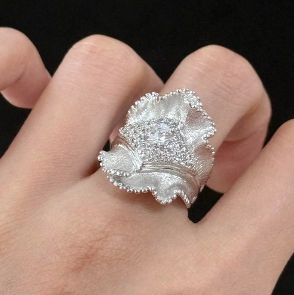 Silver Brushed Skirt Edge Ring Women, Finely Crafted, Light Luxury, Personalized Design, Index Finger Ring, Fine Glitter_voghion.com