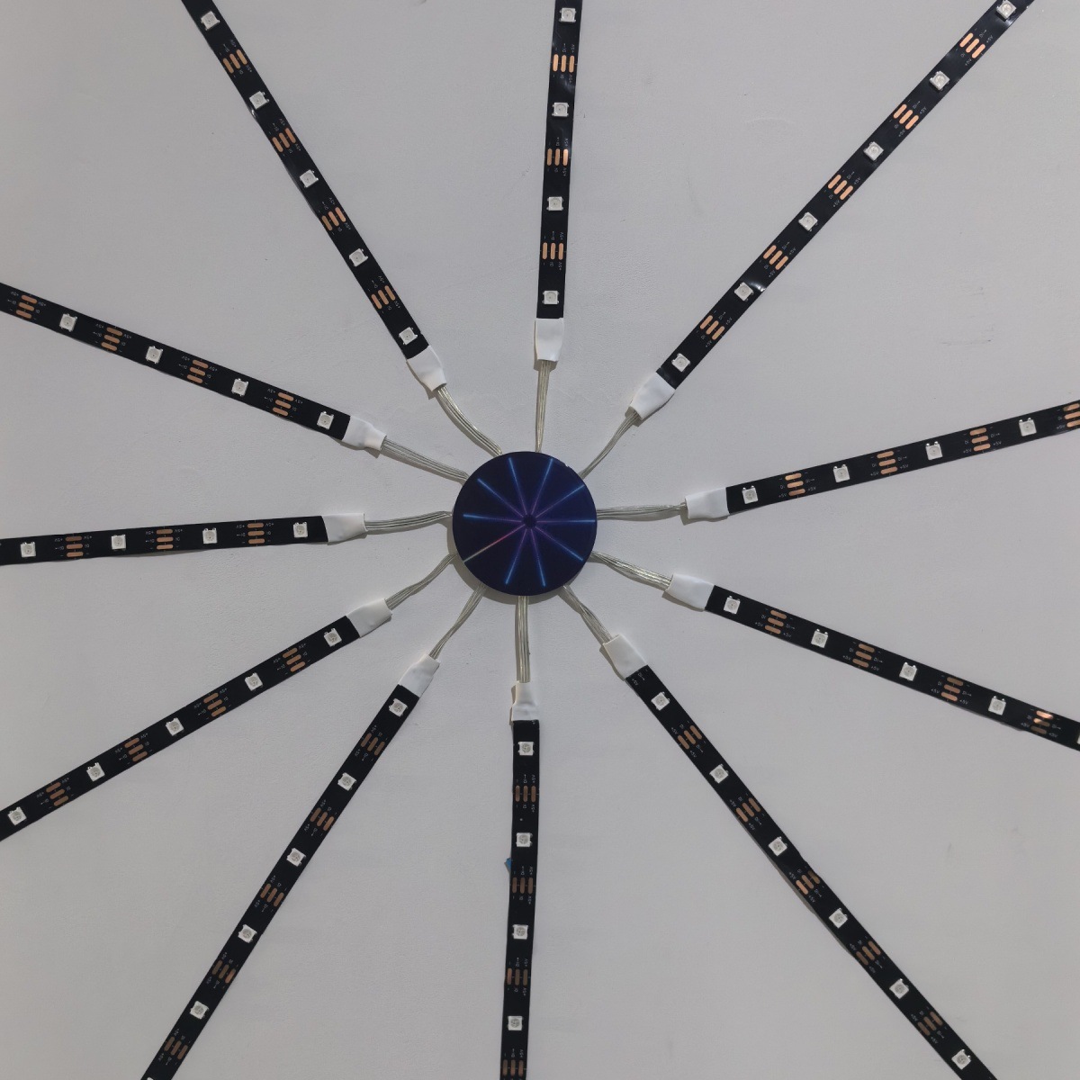 Fireworks Lantern Rgb 5050 Strip With Built-in IC2812B Festive Atmosphere Effect Bluetooth APP Control External Sound Control