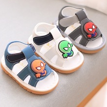 蜘蛛侠卡通男童凉鞋夏季软底防滑学步鞋1-3岁宝宝轻便露趾叫叫鞋