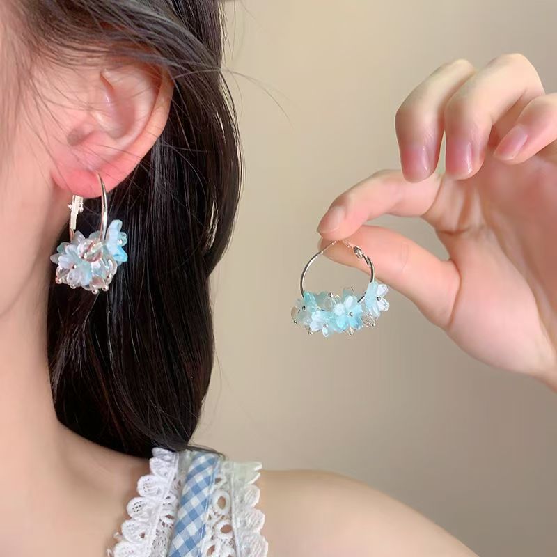 Verano transparente dopamina uva cuentas pendientes ligero lujo nicho de alto grado temperamento delicado pendientes personales versátiles