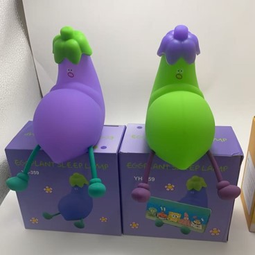 Explosiones transfronterizas huevo fiesta lámpara de noche lámpara de cabecera del dormitorio atmósfera lámpara de regalo de cumpleaños de silicona lámpara de color