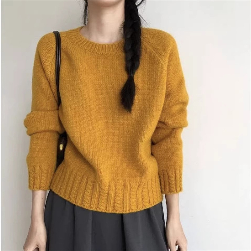 Casual Candy-Colored Round Neck Long-Sleeve Knit Sweater for Women, Loose Versatile Soft Korean-Style Thickened Sweater Base Top