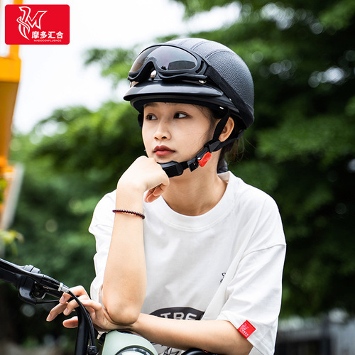 New Safety Electric Scooter Helmet Gray for Men and Women, Autumn/Winter Warm Semi-Helmet, All-Season Universal Cute Protective