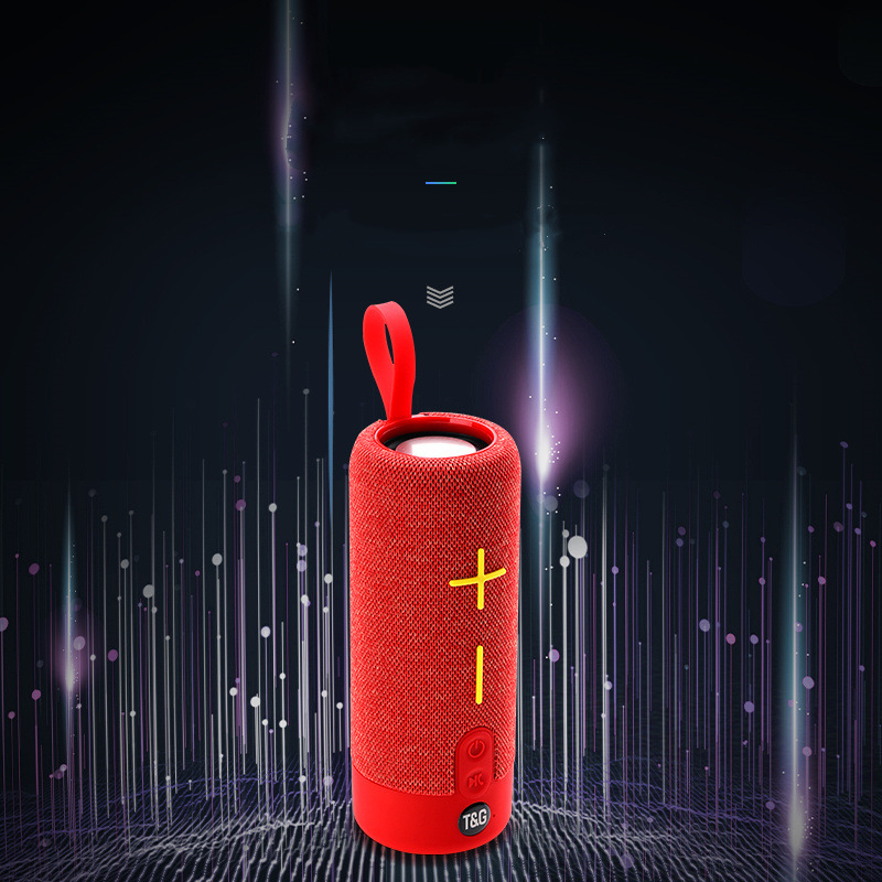 Nuevo TG619 altavoz Bluetooth inalámbrico portátil al aire libre tarjeta de enchufe portátil radio FM TWS couplet regalo creativo