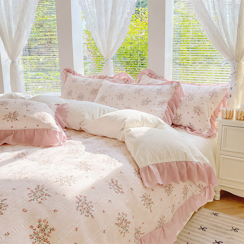 26 bambú de algodón cama de cuatro piezas pequeñas flores frescas pequeñas flores de encaje estilo de viento princesa viento tres piezas flor de bosque