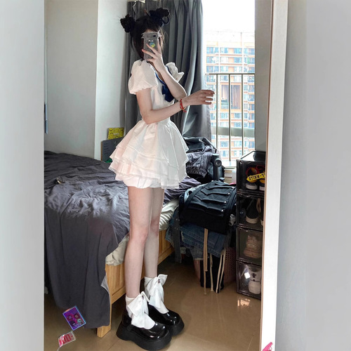 The fleeing princess, navy officer, petite girl, spicy dress with three layers of lace floral hem, pure desire, sweet, fluffy skirt