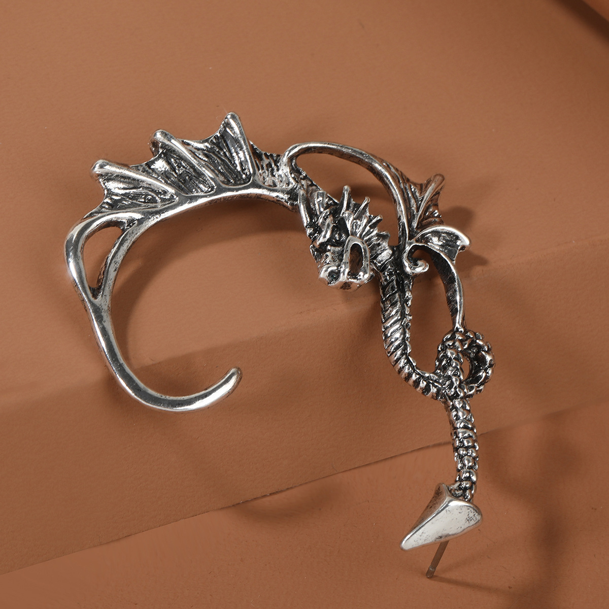 Orecchini gotici retrò con ali da elfo, clip per le orecchie per le donne, stile dark, stile punk, orecchini da diavolo, orecchini a forma di drago, ganci per le orecchie_voghion.com