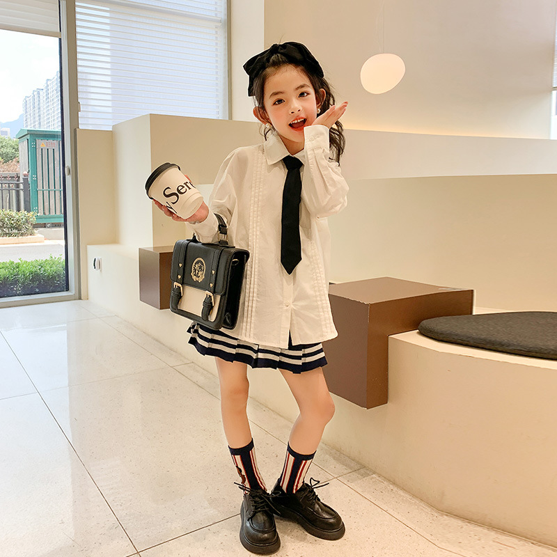 Ropa para niños primavera 2023 nueva camisa de manga larga estilo universitario para niñas estilo coreano camisa de solapa de estilo occidental para niños medianos y grandes