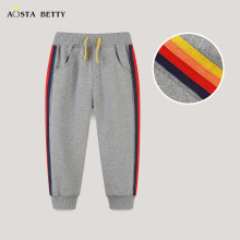 �W���L��ͯ�bѝ���＾��Ʒ��Сͯ�\��ѝ�r����ͯ�lѝ�羳؛Դ����