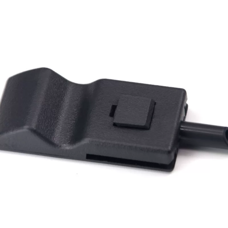 GMC window insertion