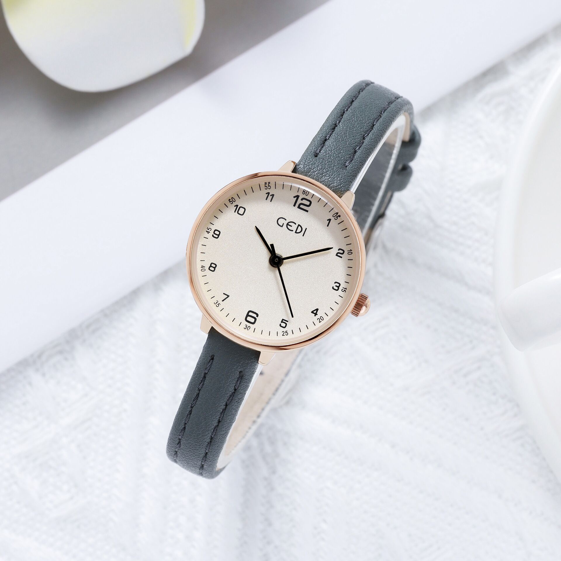Reloj mujer cuarzo minimalista estilo estudiante moda casual_voghion.com