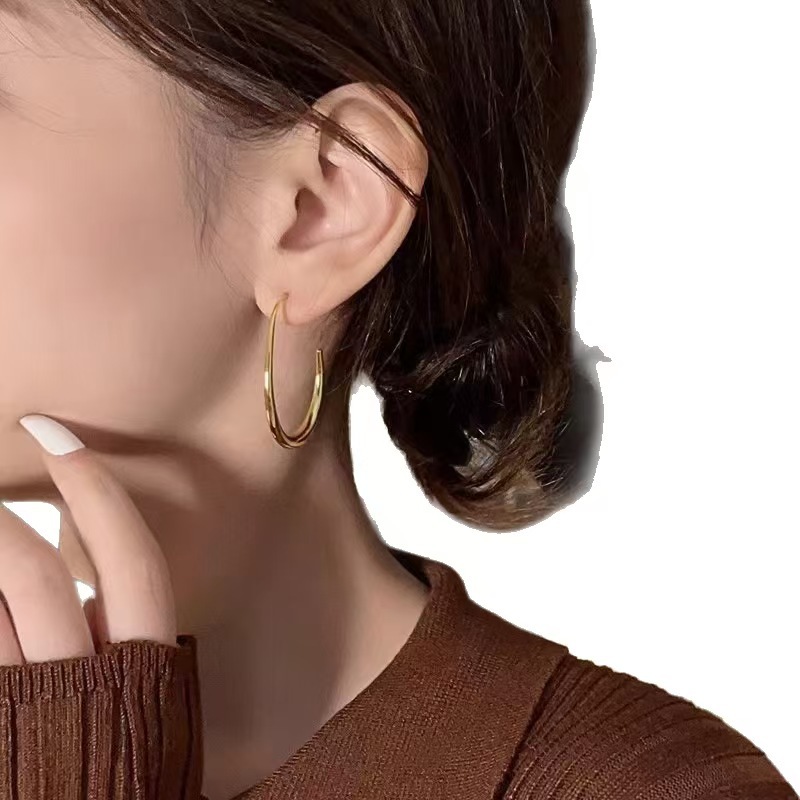 Exquisite Water Drop Stud Earrings Minimalist Geometric Style_voghion.com