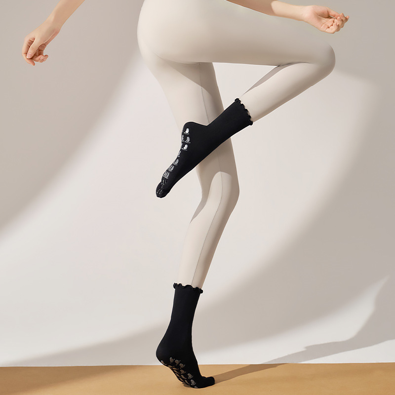 Calcetines de yoga de cinco dedos para otoño e invierno, calcetines profesionales antideslizantes de tubo largo para mujer, calcetines deportivos específicos para Pilates, calcetines de fitness con dedos separados.