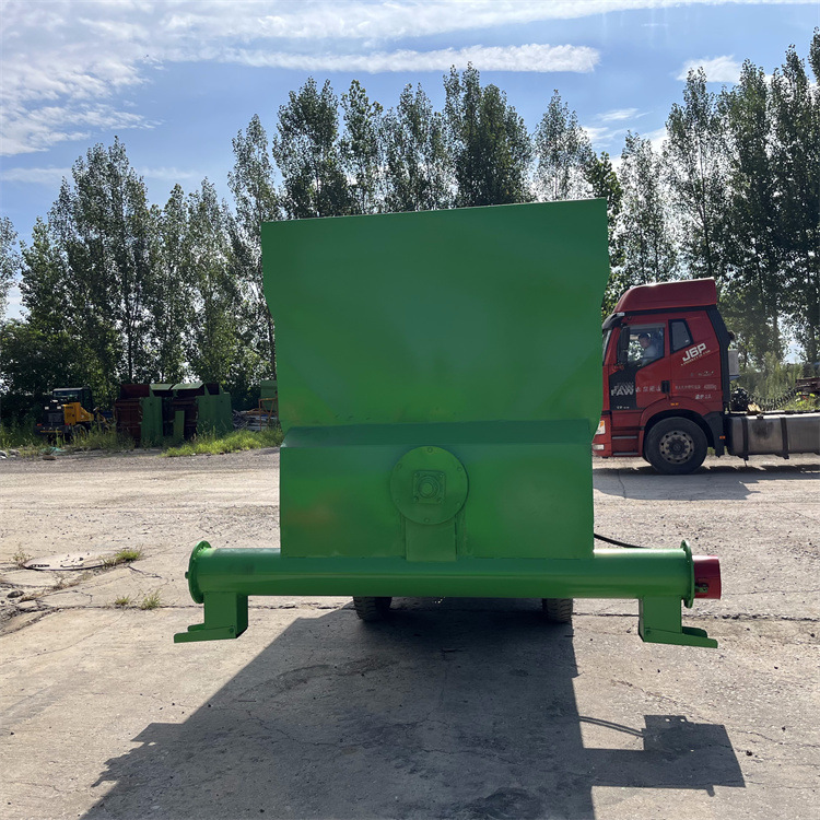 Dispensador de alimentación de cría para vacas y ovejas auto-propulsor diesel de tres ruedas distribuidor de alimentos