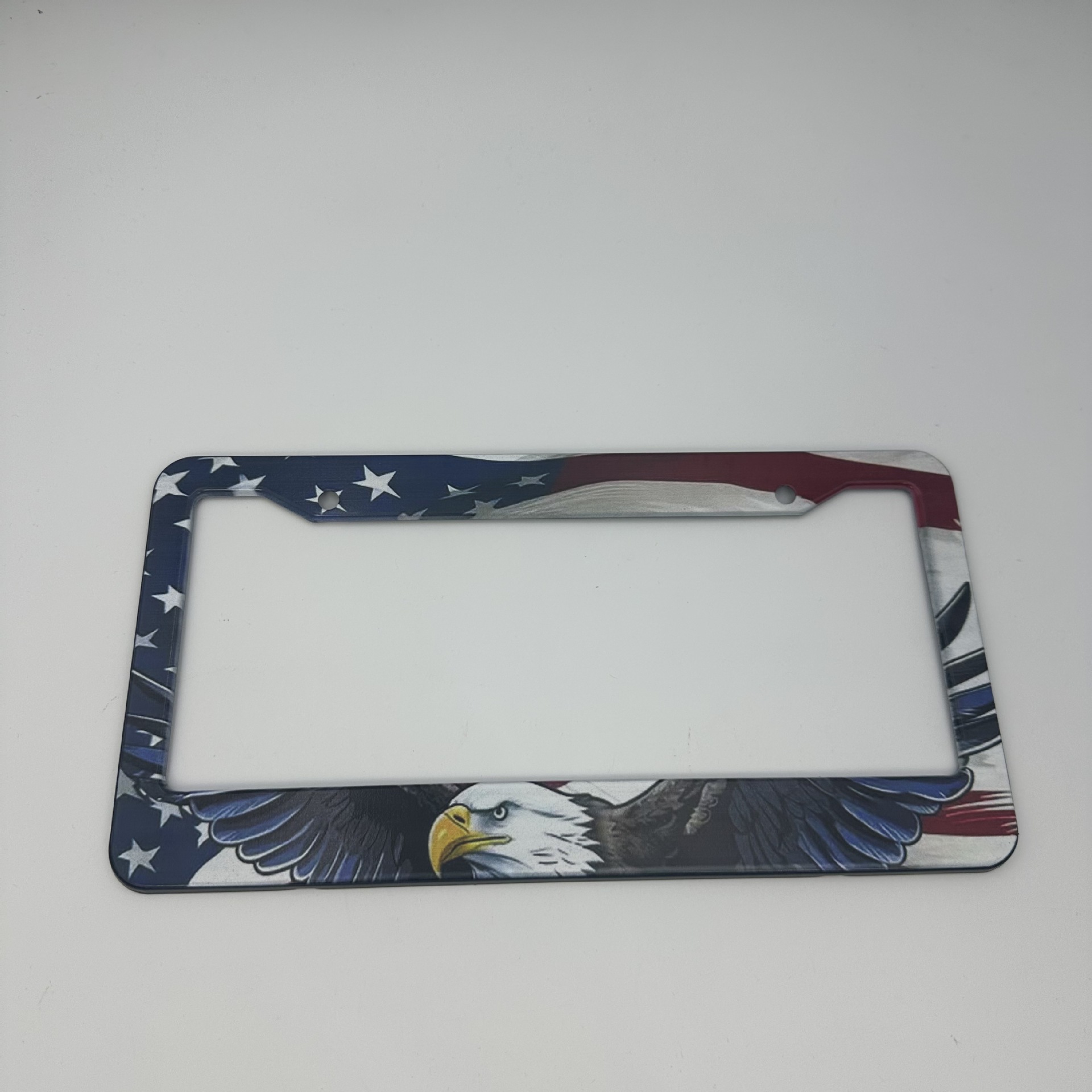 American Standard Aluminum Alloy License Plate Frame with Personalized Flying Eagle Full-Print Design, Thickened and Anti-Detachment, Export License Plate Holder, Customizable