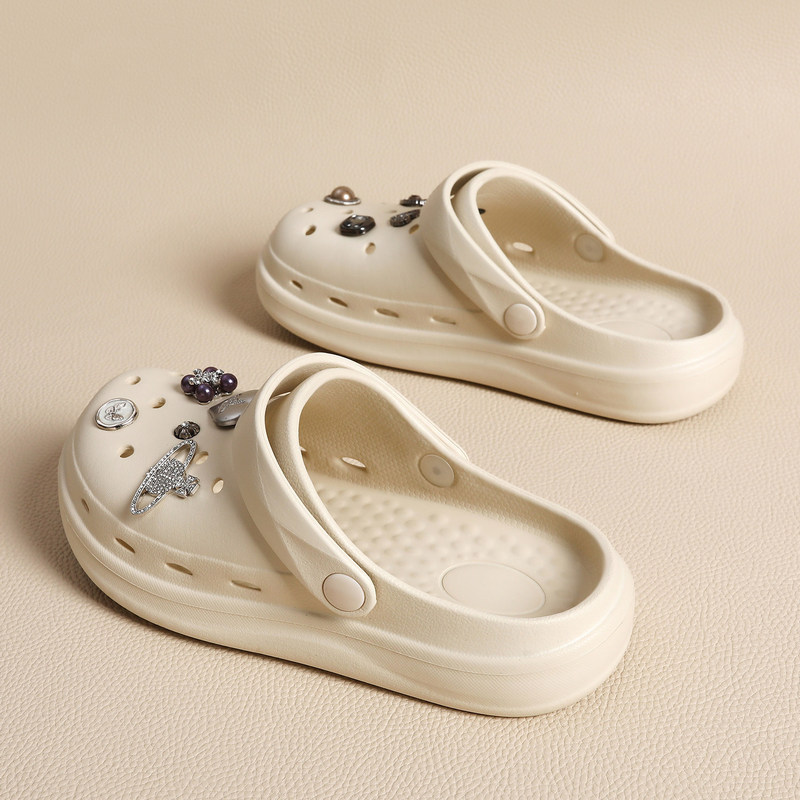 Factory Direct Sale Women's Summer New Style Outdoor Non-Slip Soft Sole Closed-Toe Clogs with a Stepping-On-Clouds Feel for the Beach Factory Direct Sale Women's Summer New Style Outdoor Non-Slip Soft Sole Closed-Toe Clogs with a Stepping-On-Clouds Feel for the Beach
