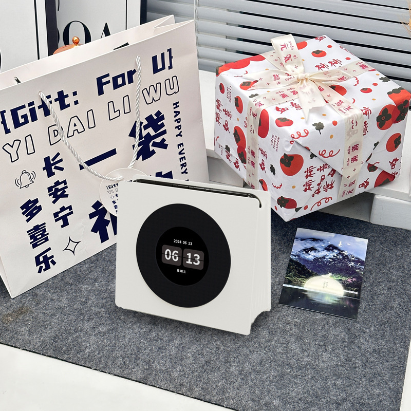 サスペンスの歌詞の動的な背景の白い騒音のbluetoothの音響はディスプレイの歌詞を持って郵送します誕生日プレゼントを表示します。|undefined