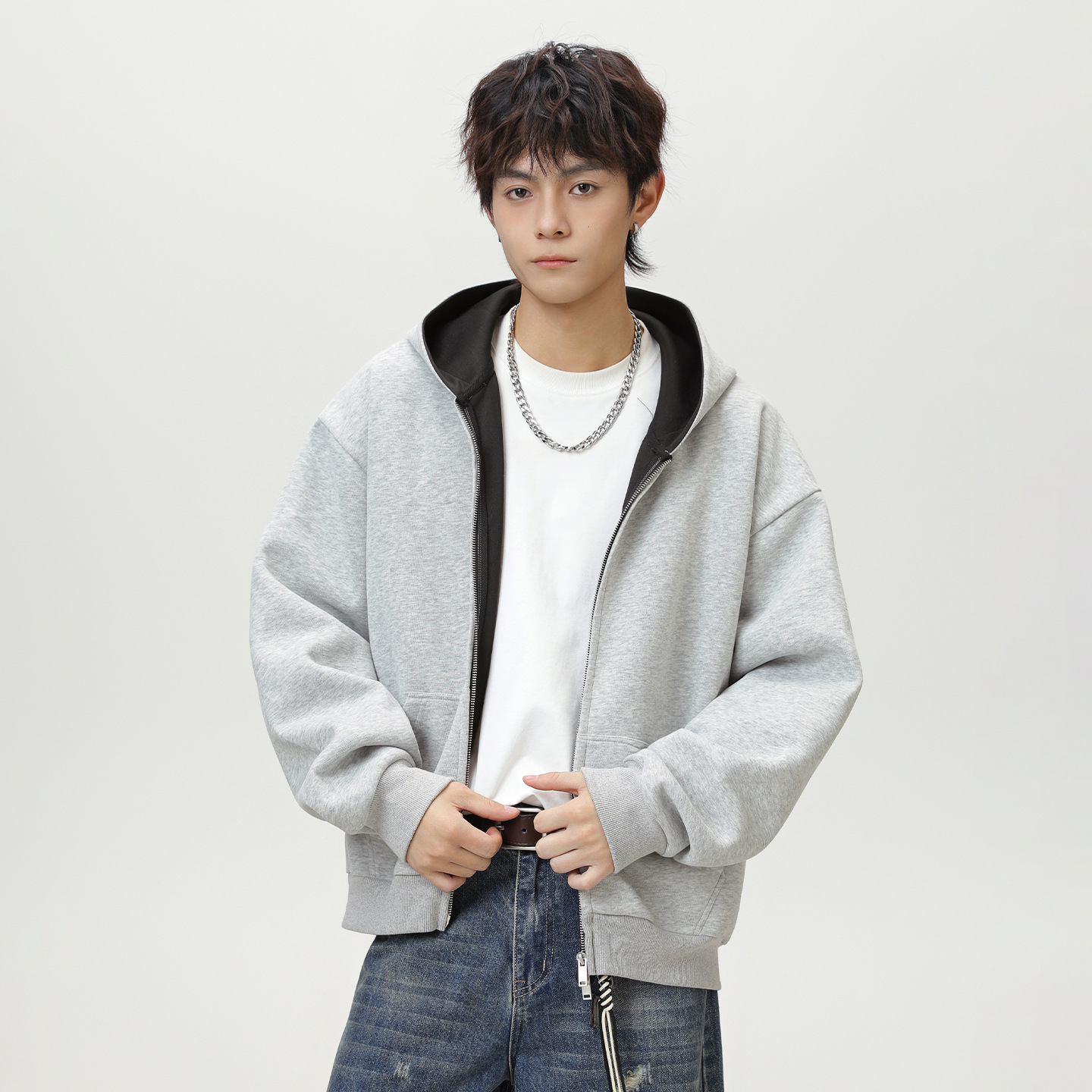 380 g schweres, gefüttertes Kapuzensweatshirt im amerikanischen Stil mit Farbblockmuster für Herren, Herbst-Sporthoodie, kurze, lockere Passform_voghion.com