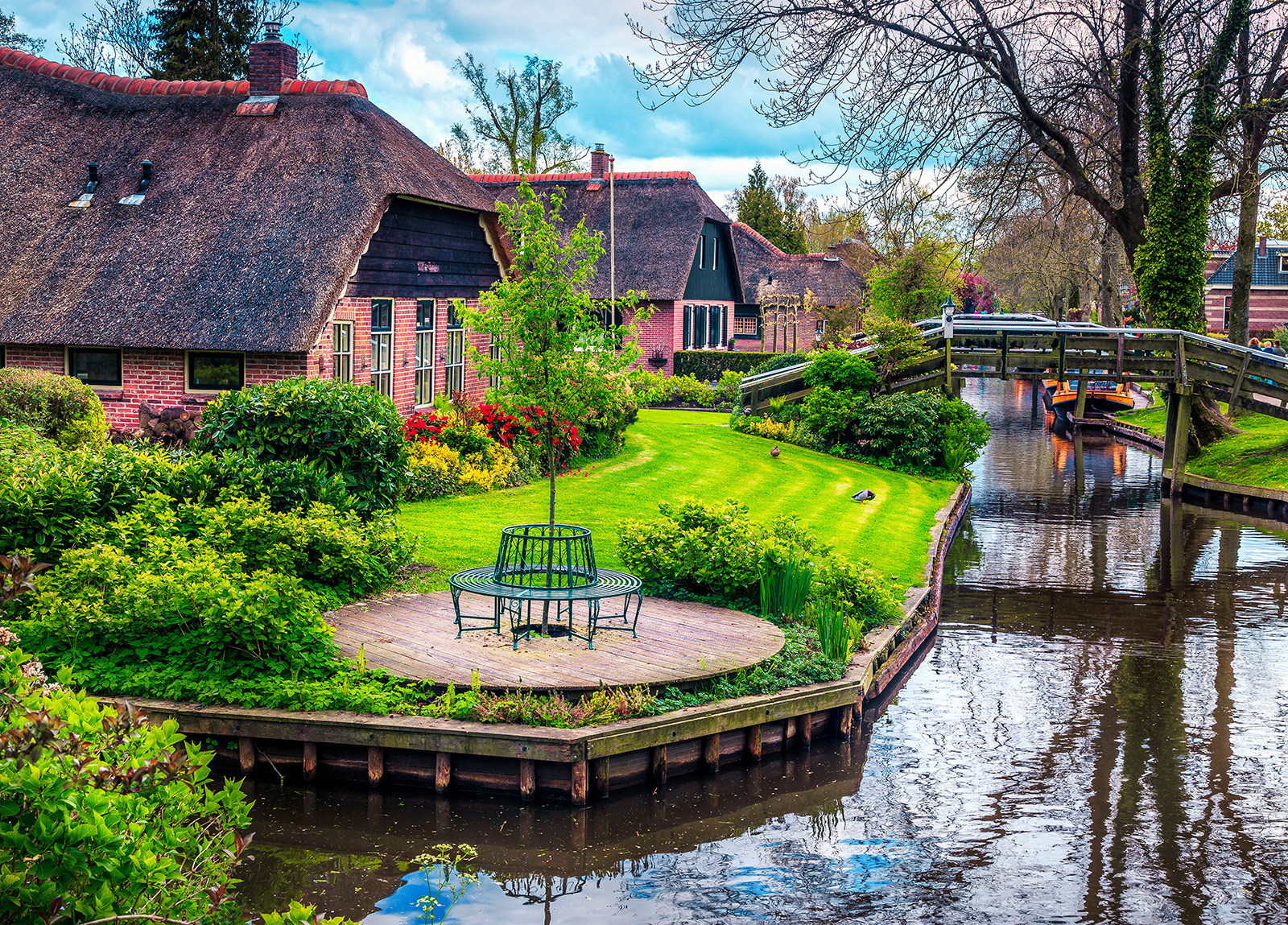 GSSQ0093-로맨틱 크로와상 마을 1000정