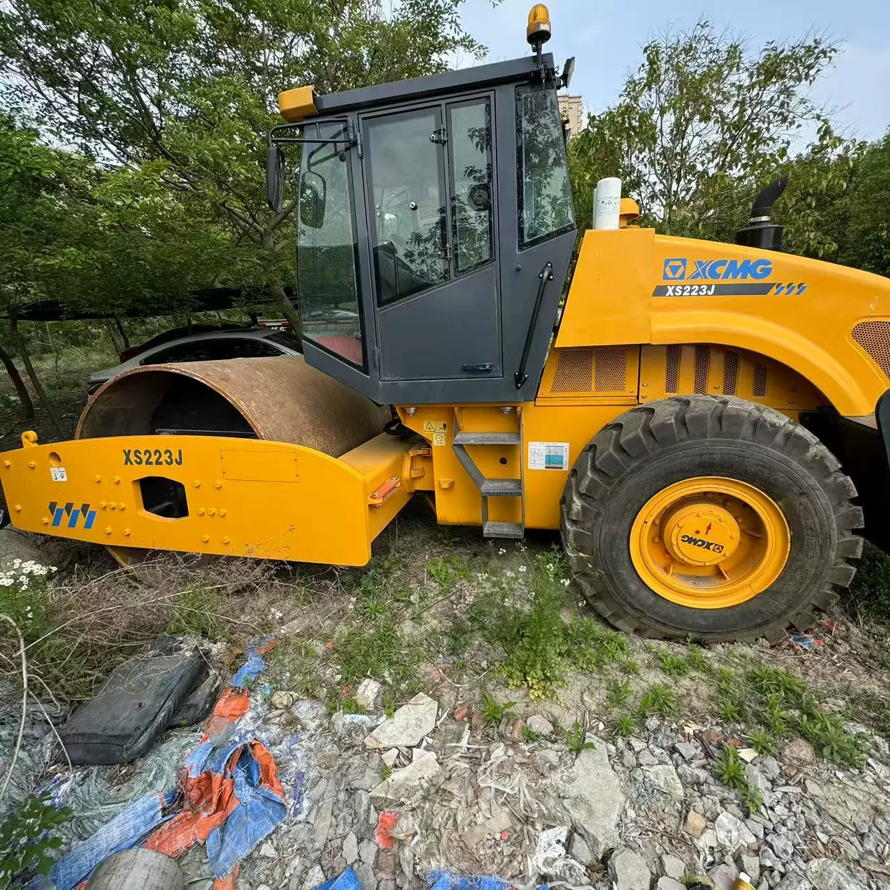 Виброплита XCMG XS223J с одним стальным колесом, Шанхай, б/у, низкая цена, прямая продажа